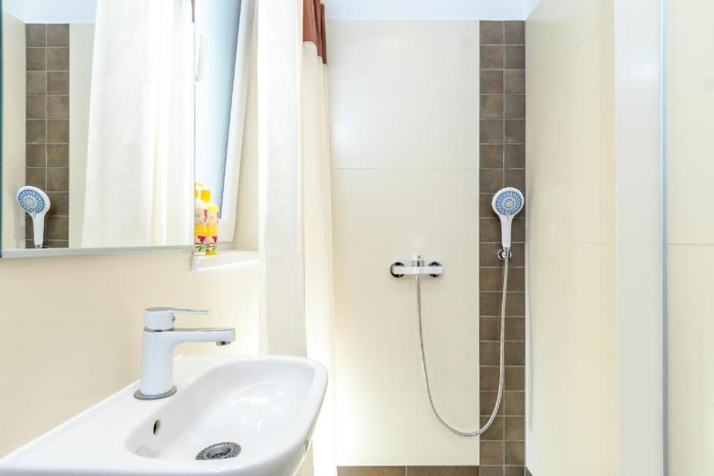 Apartments Yoe Спліт Екстер'єр фото
