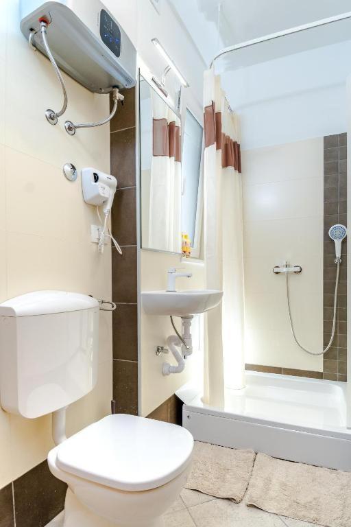 Apartments Yoe Спліт Екстер'єр фото