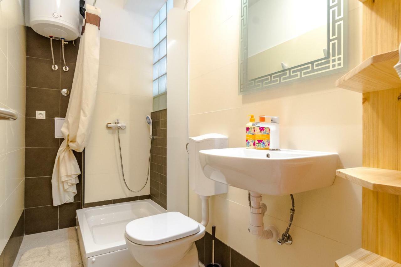 Apartments Yoe Спліт Екстер'єр фото