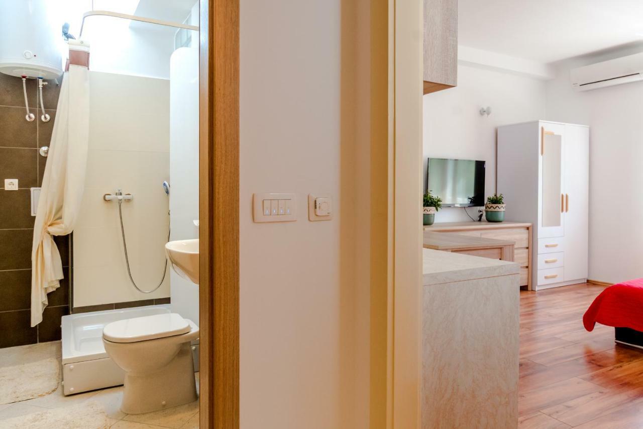 Apartments Yoe Спліт Екстер'єр фото